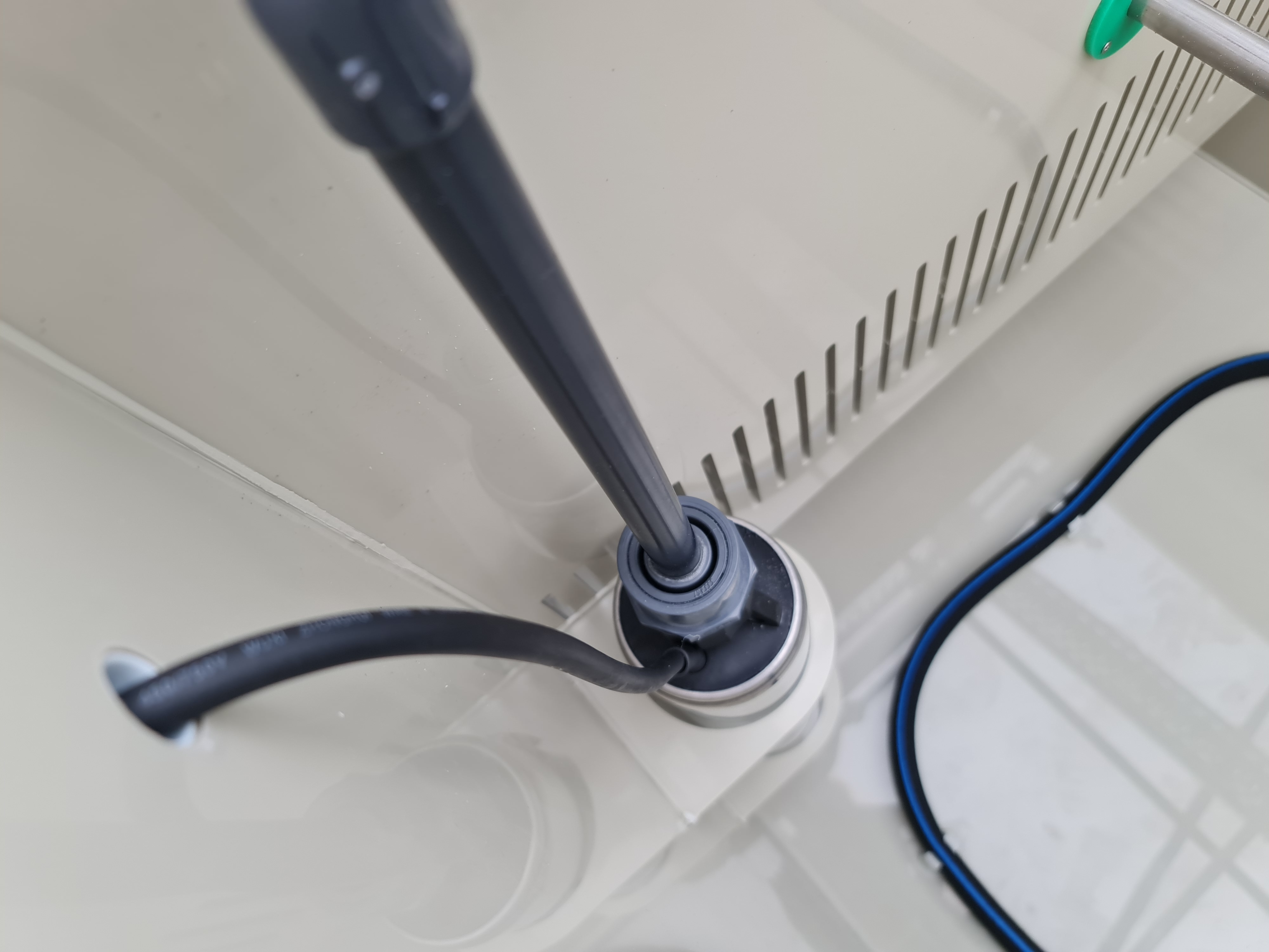 EPS Combi-Trommelfilter CL80 + integrierte Biokammer + Rinnenspülung + Steuerung + Spülpumpe + UV-Schutz + Edelstahlsieb in Sandwichbauweise