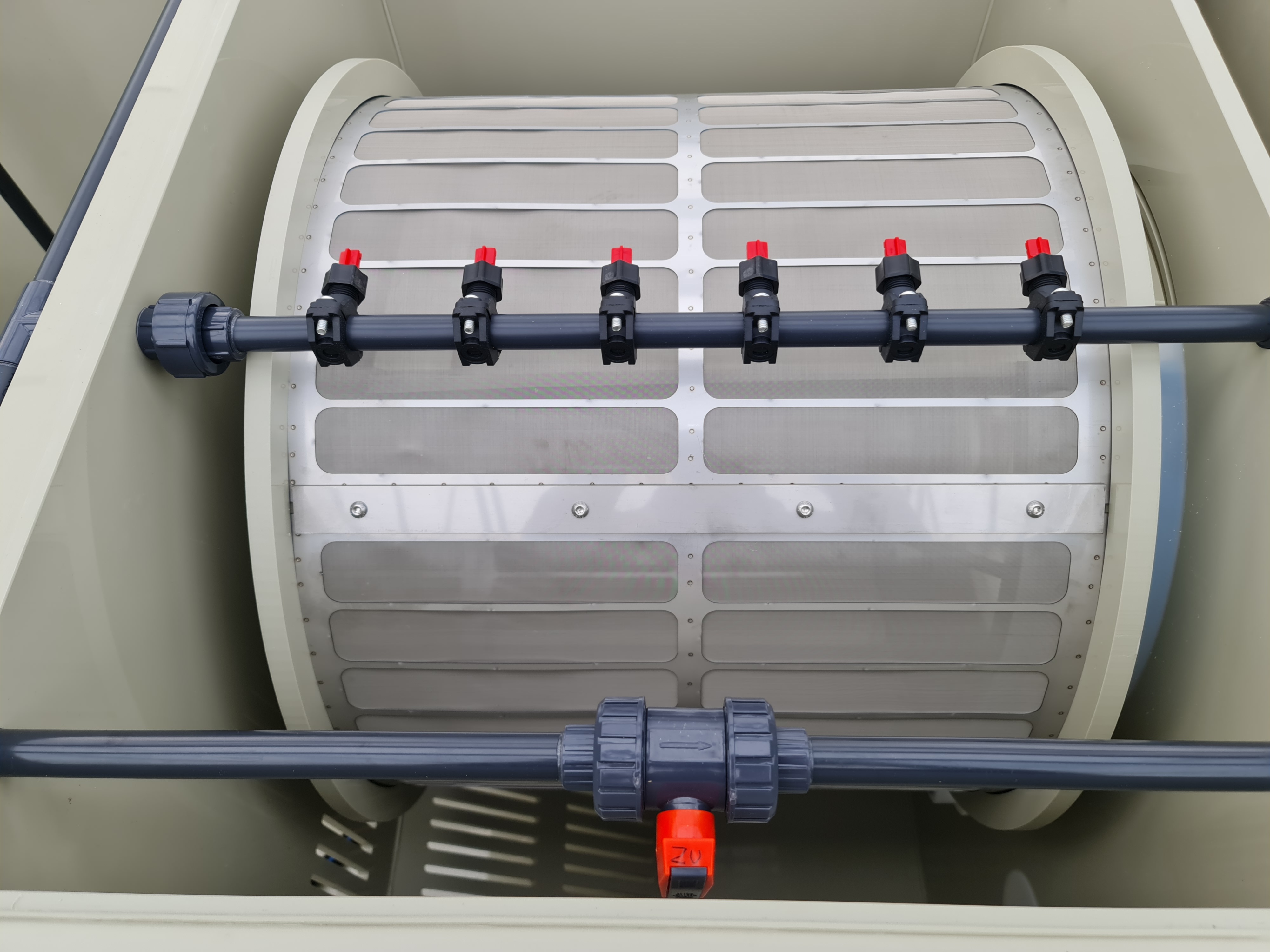 EPS Combi-Trommelfilter CL50 + integrierte Biokammer + Rinnenspülung + Steuerung + Spülpumpe + UV-Schutz + Edelstahlsieb in Sandwichbauweise