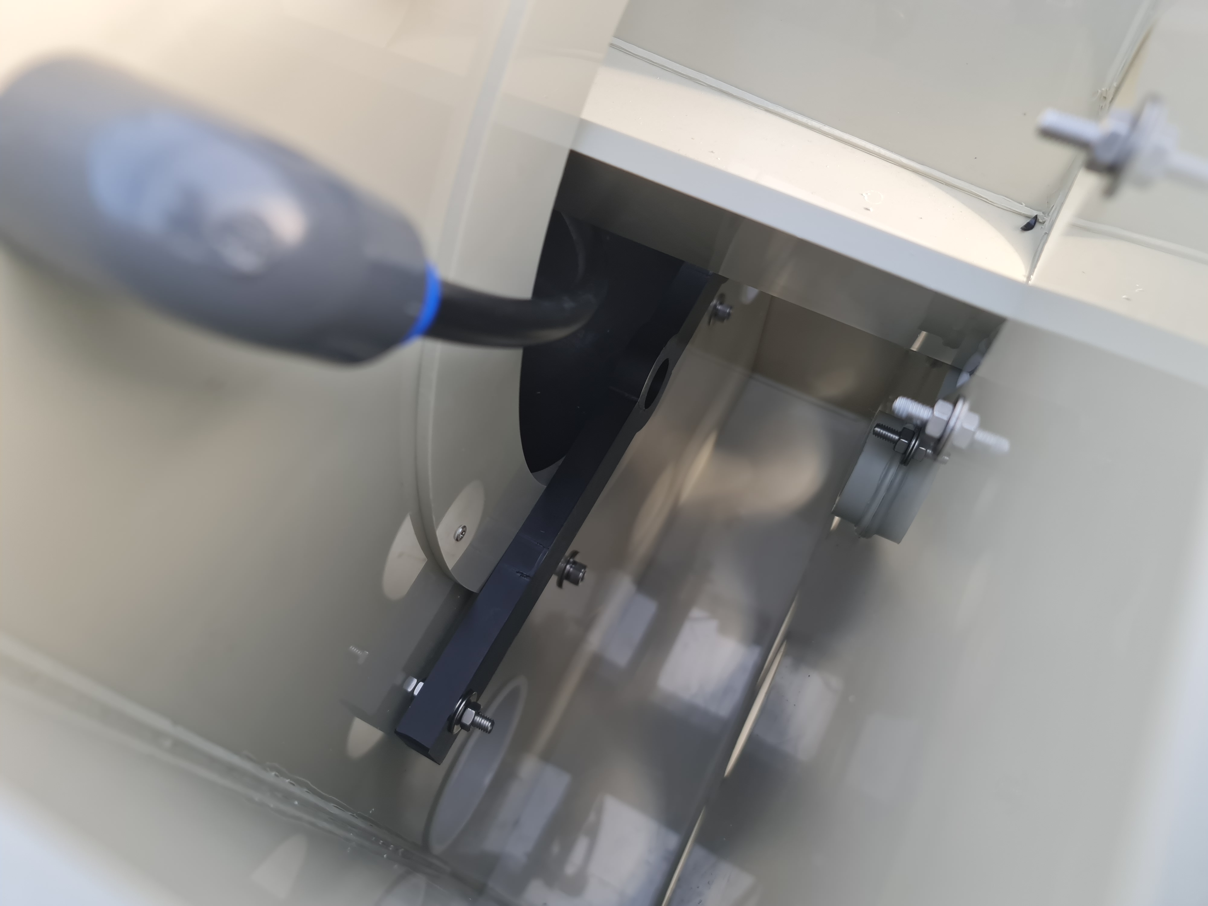 EPS Trommelfilter TF50 + integrierte Pumpenkammer + Rinnenspülung + Steuerung + Spülpumpe + UV-Schutz + Edelstahlsieb in Sandwichbauweise Kopie